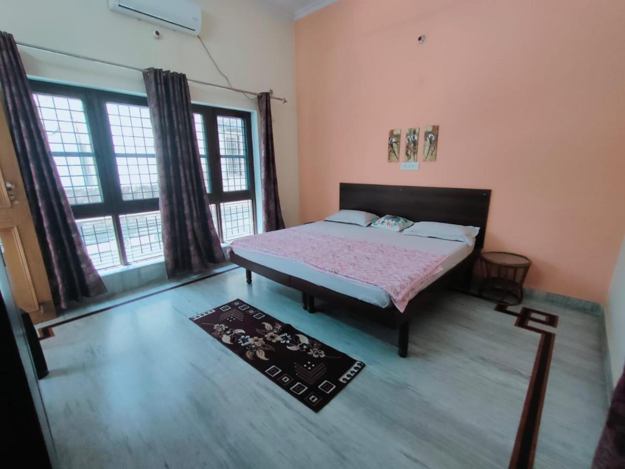 Nature View Homestay Dehradun Room photo